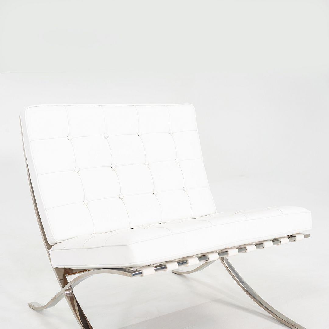 2005 Mies van der Rohe für Knoll Edelstahl Barcelona Loungesessel mit Ottomane im Angebot 4