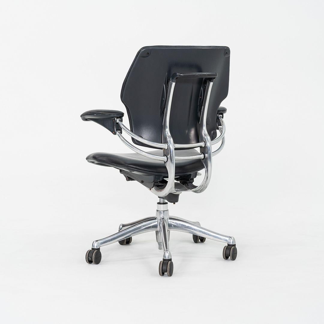 2005 Niels Diffrient for Humanscale Freedom Desk Chair in Black Leather For Sale 3
