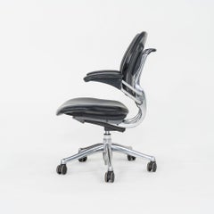 2005 Niels Diffrient para Humanscale Silla de escritorio Freedom de cuero negro