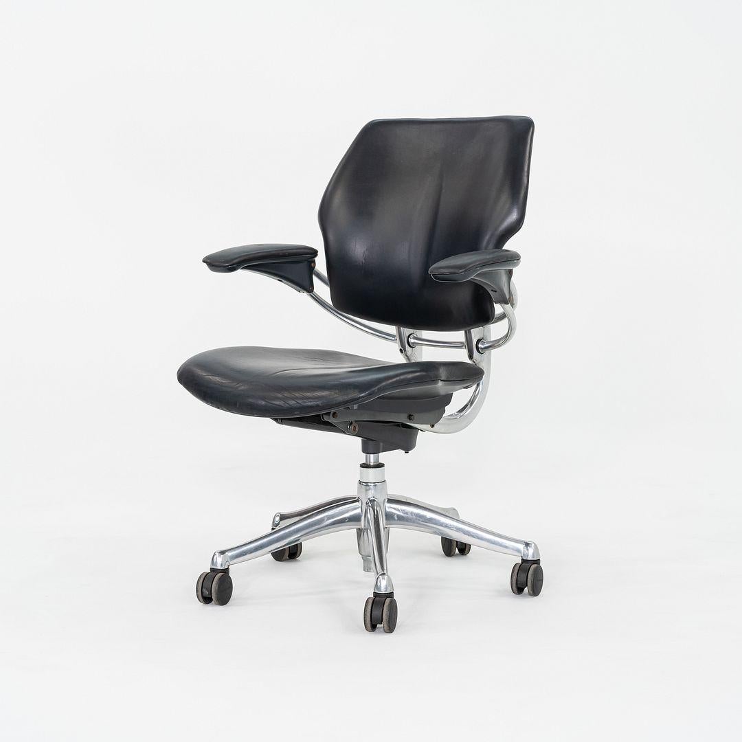 American 2005 Niels Diffrient for Humanscale Freedom Desk Chair in Black Leather For Sale