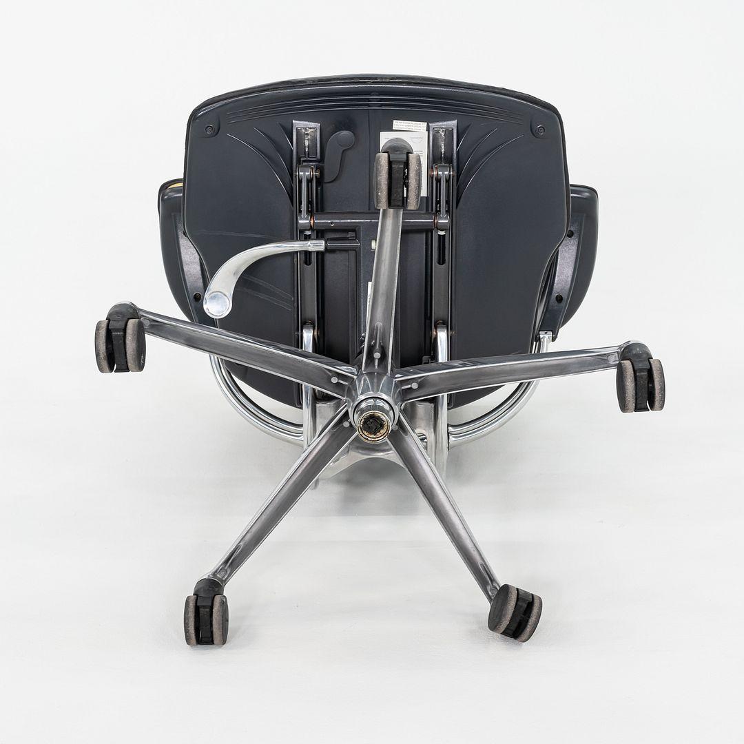Contemporary 2005 Niels Diffrient for Humanscale Freedom Desk Chair in Black Leather For Sale