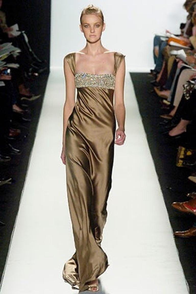 2005 Oscar De la Renta Runway Crystal Beaded Silk Dress For Sale 2