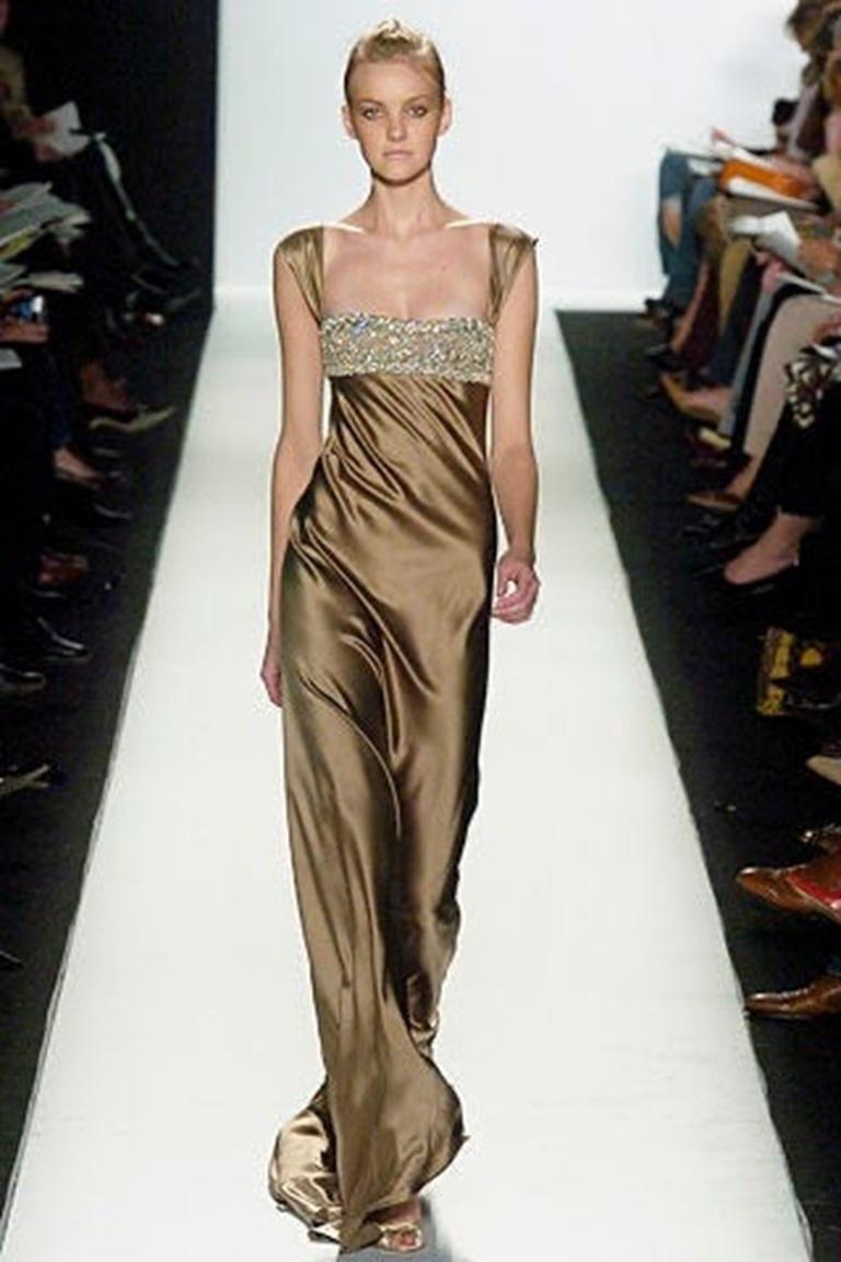 2005 Oscar De la Renta Runway Crystal Beaded Silk Dress For Sale 1