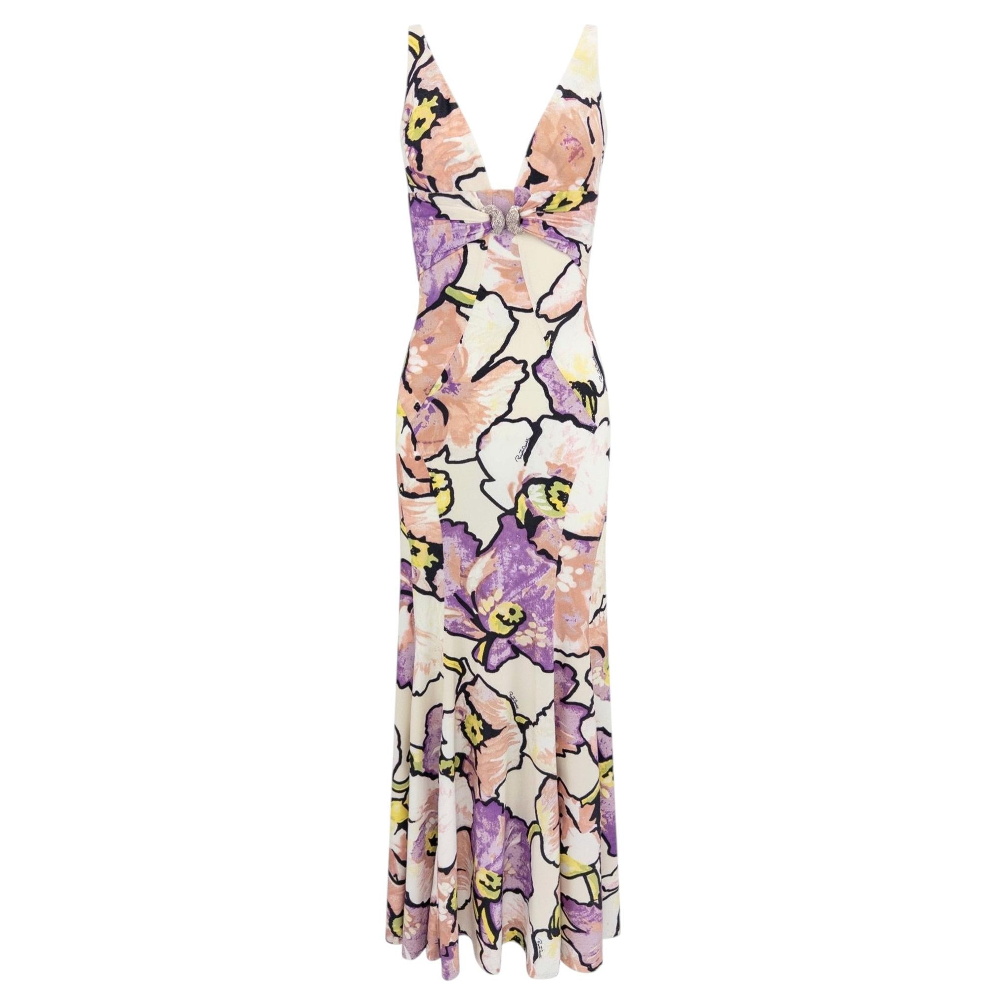2005 Roberto Cavalli Weißes, elastisches, lila Maxikleid mit Blumen- und Schlangenmuster, Größe IT40