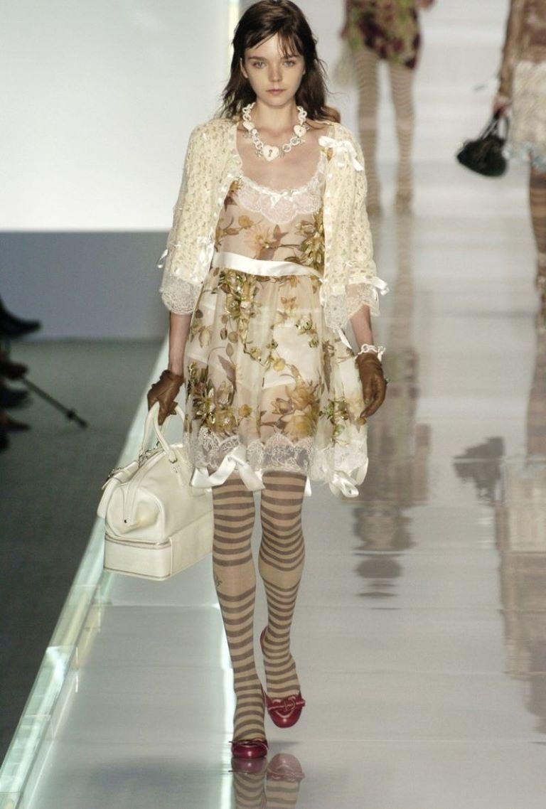2005 s/s Christian Dior & Galliano Primavera / Verano 2005 Pasarela Top de seda en Bueno estado para la venta en Алматинский Почтамт, KZ