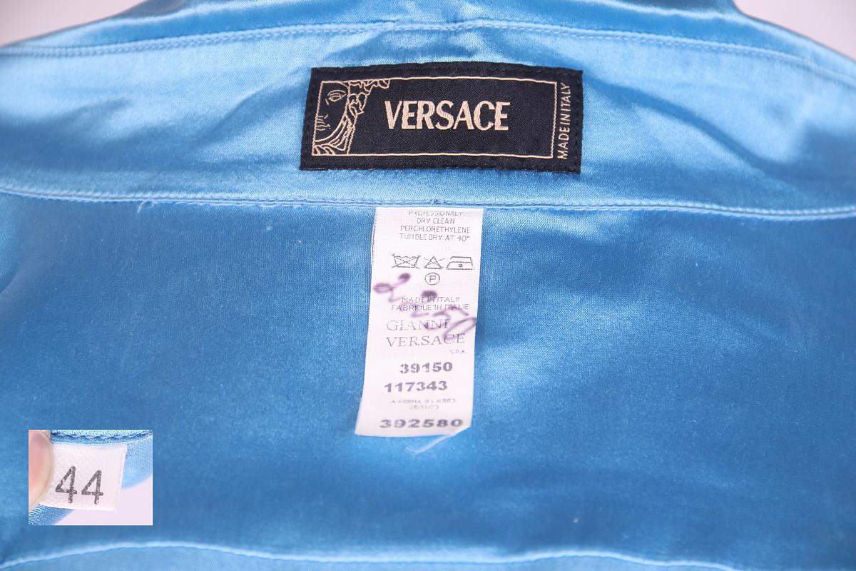 2005 SS Versace camisa de seda azul en venta 5
