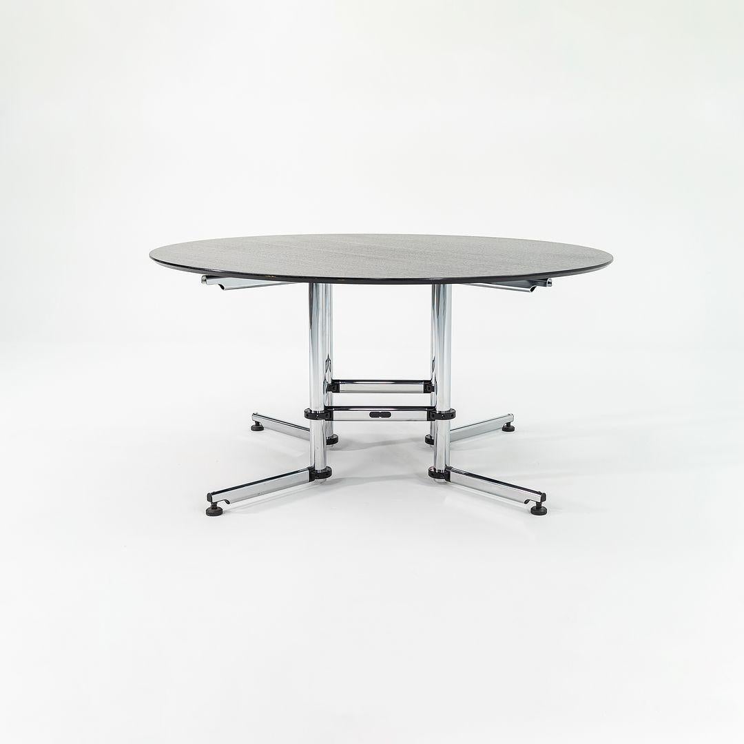 Table de conférence/table de salle à manger ronde en bois de chêne ébénisé de 59 pouces USM Haller Kitos, 2005 en vente 4