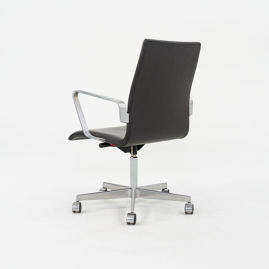 2006 Arne Jacobsen für Fritz Hansen Oxford Management Schreibtischstuhl Braunes Leder (Moderne) im Angebot