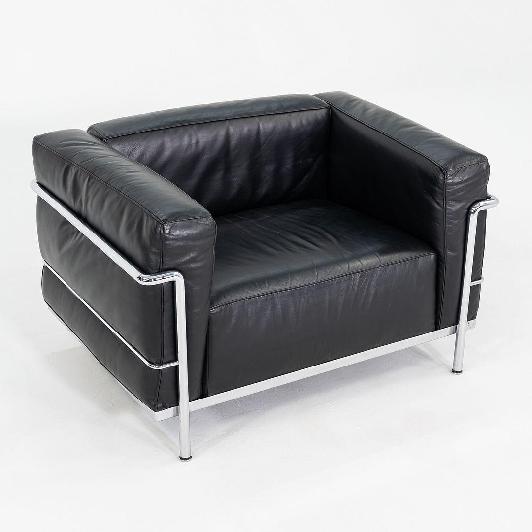 2006 Cassina Le Corbusier Jeanneret Perriand LC3 Club Lounge Chairs in Leather In Good Condition For Sale In Philadelphia, PA