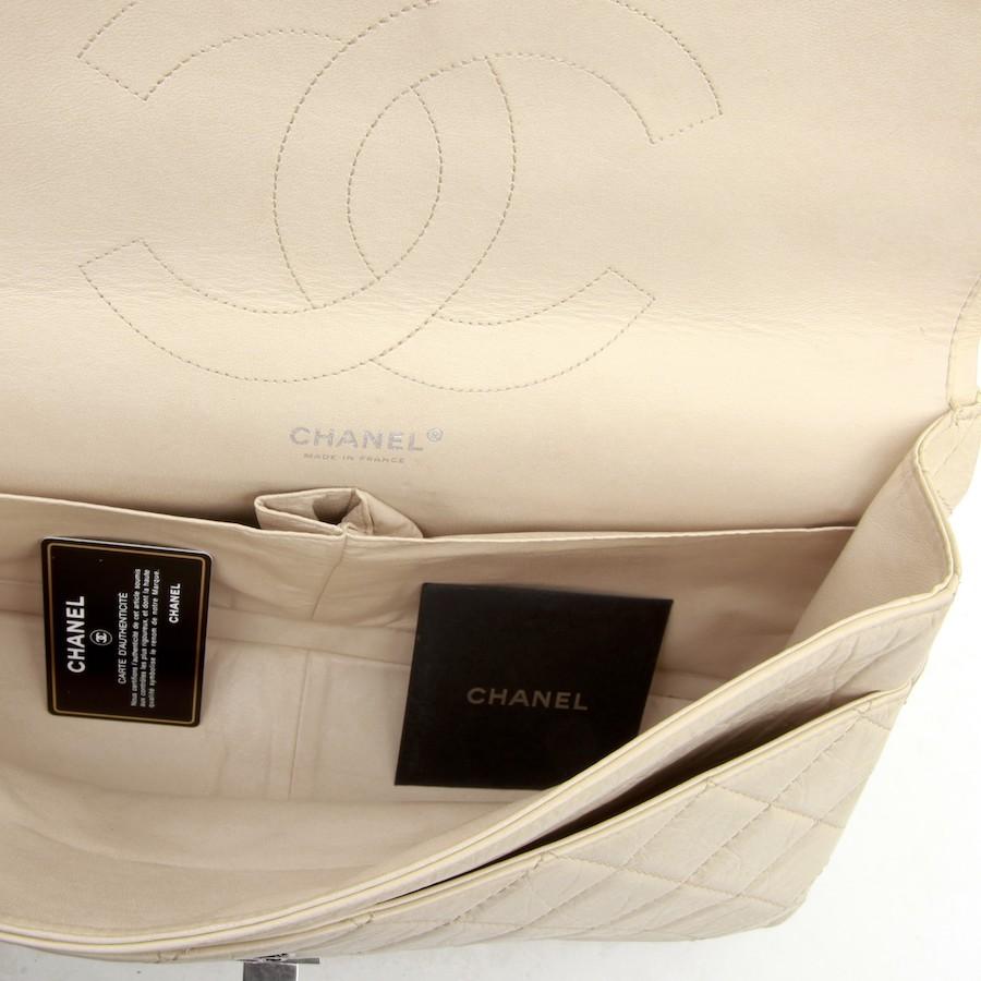 2006 Chanel 2.55 Ivory aged leather For Sale 6