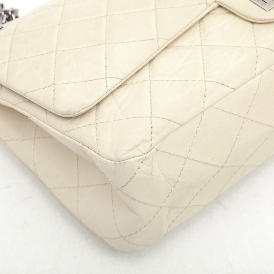 2006 Chanel 2.55 Ivory aged leather For Sale 1