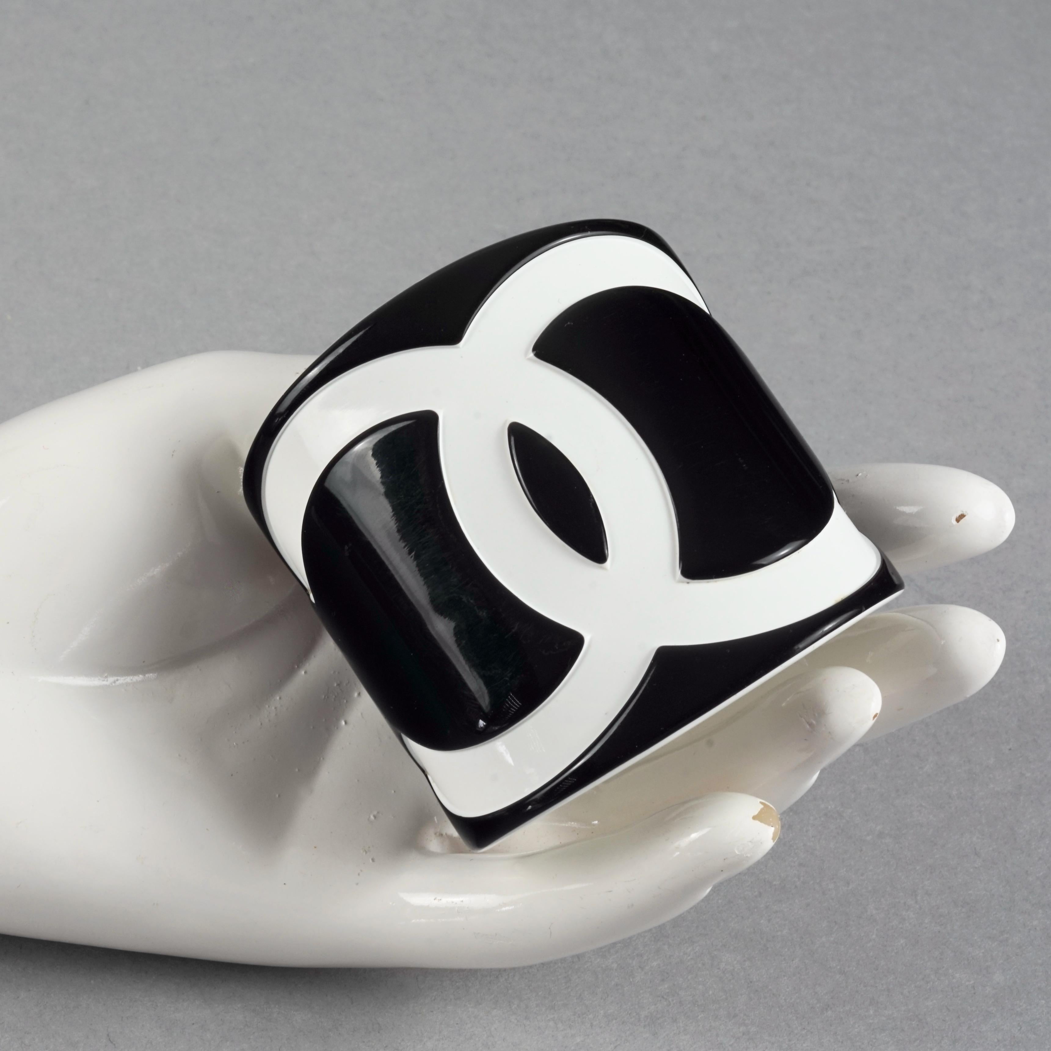 2006 CHANEL CC Logo Black and White Perspex Wide Cuff Bracelet For Sale 1