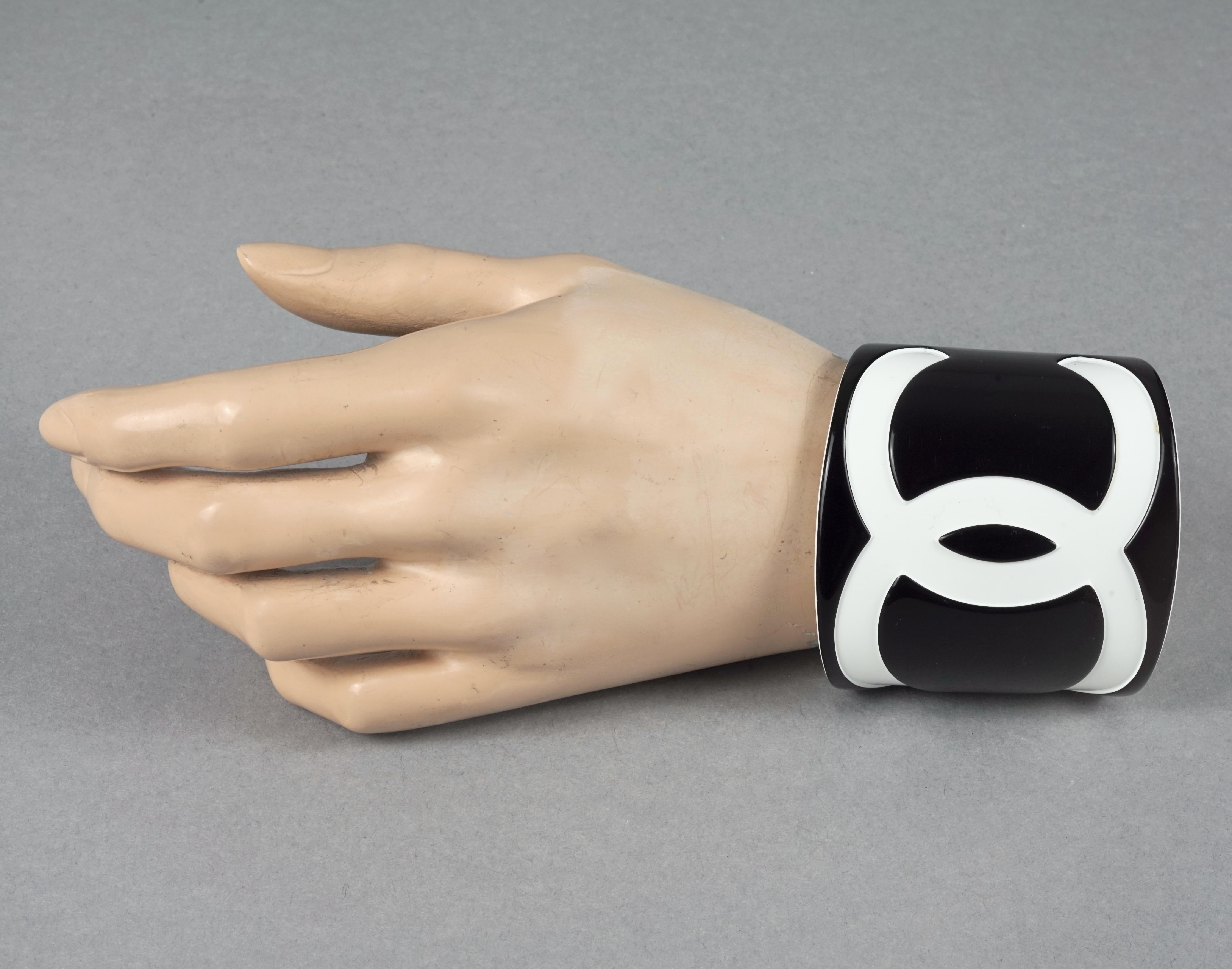 2006 CHANEL CC Logo Black and White Perspex Wide Cuff Bracelet For Sale 2