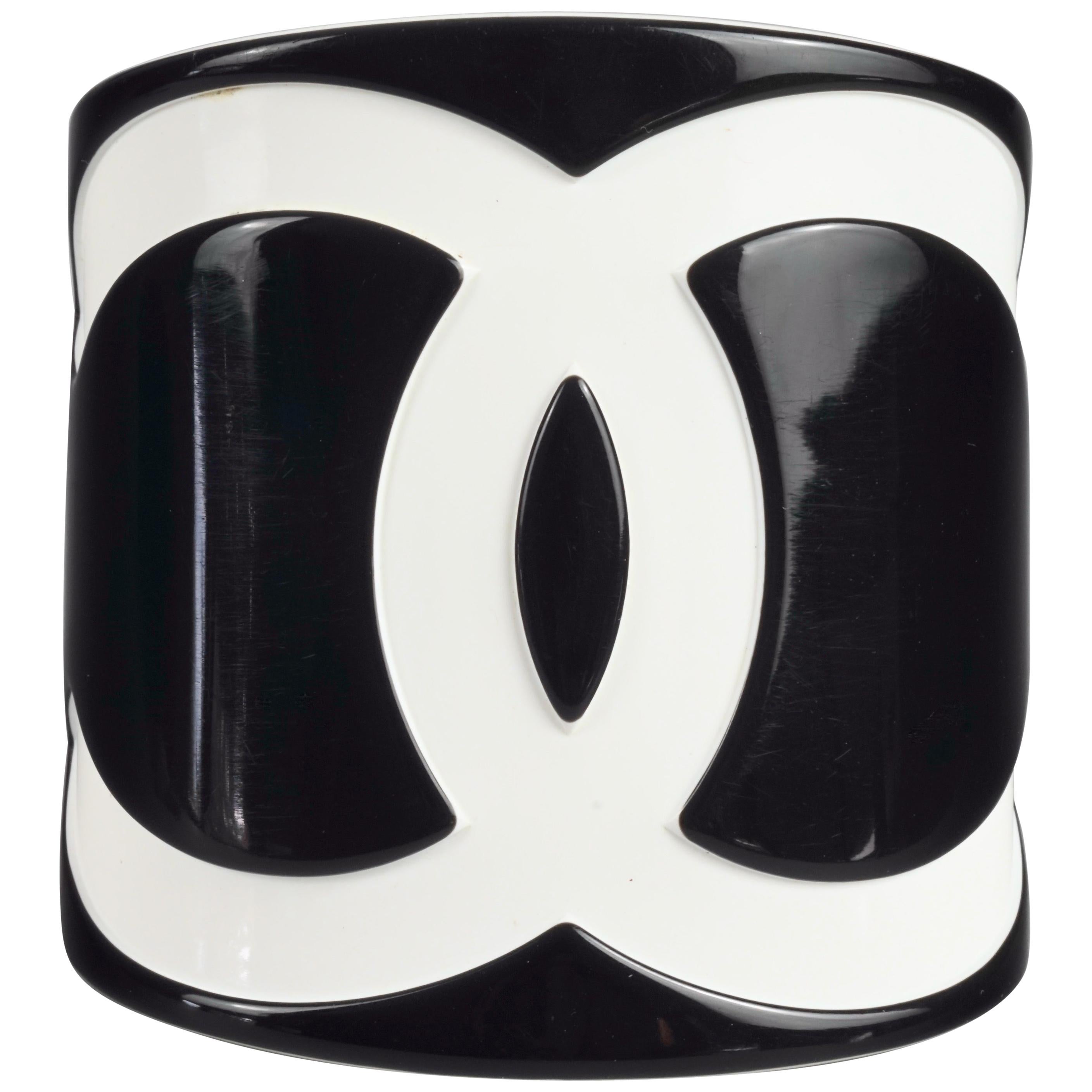2006 CHANEL CC Logo Black and White Perspex Wide Cuff Bracelet For Sale