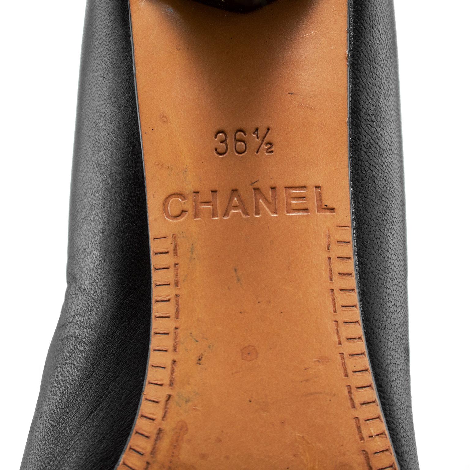 Bottes en cuir de la collection printemps 2006 Chanel en vente 4