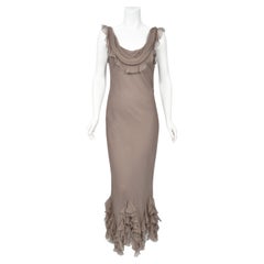 2006 Christian Dior by John Galliano Rauchiges Kleid aus Seide mit Rüschen und schrägem Schnitt