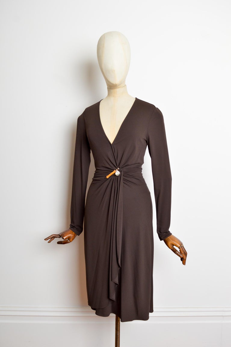 2006 Gucci by Frida Giannini Chocolate Brown Elegant Wrap bamboo day dress
