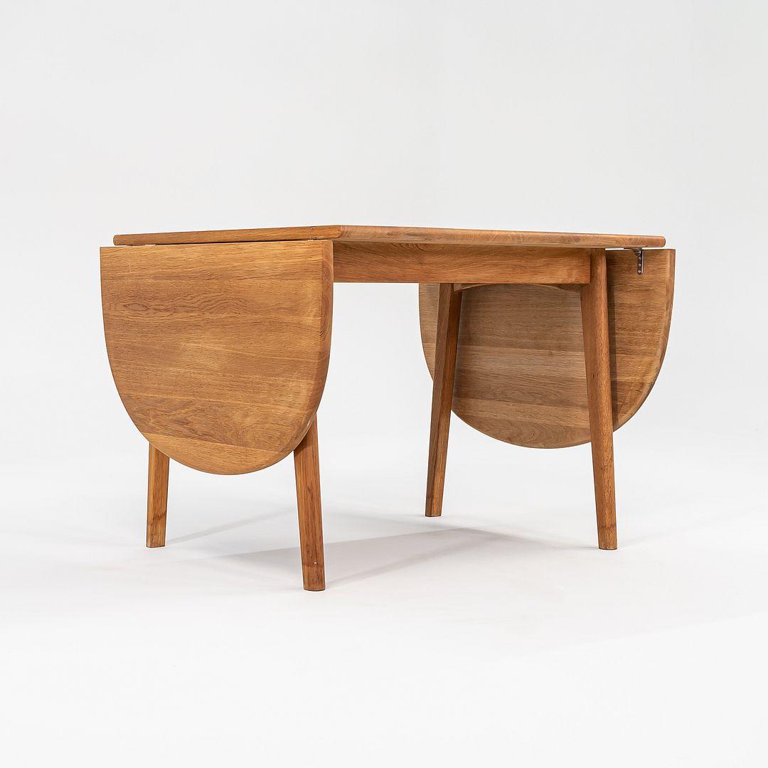 2006 Hans Wegner para Carl Hansen CH002 Mesa de comedor abatible en roble, 36 x 74 Moderno en venta