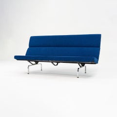 2006 Herman Miller Kompaktes Sofa von Ray und Charles Eames mit neuem blauem Stoff