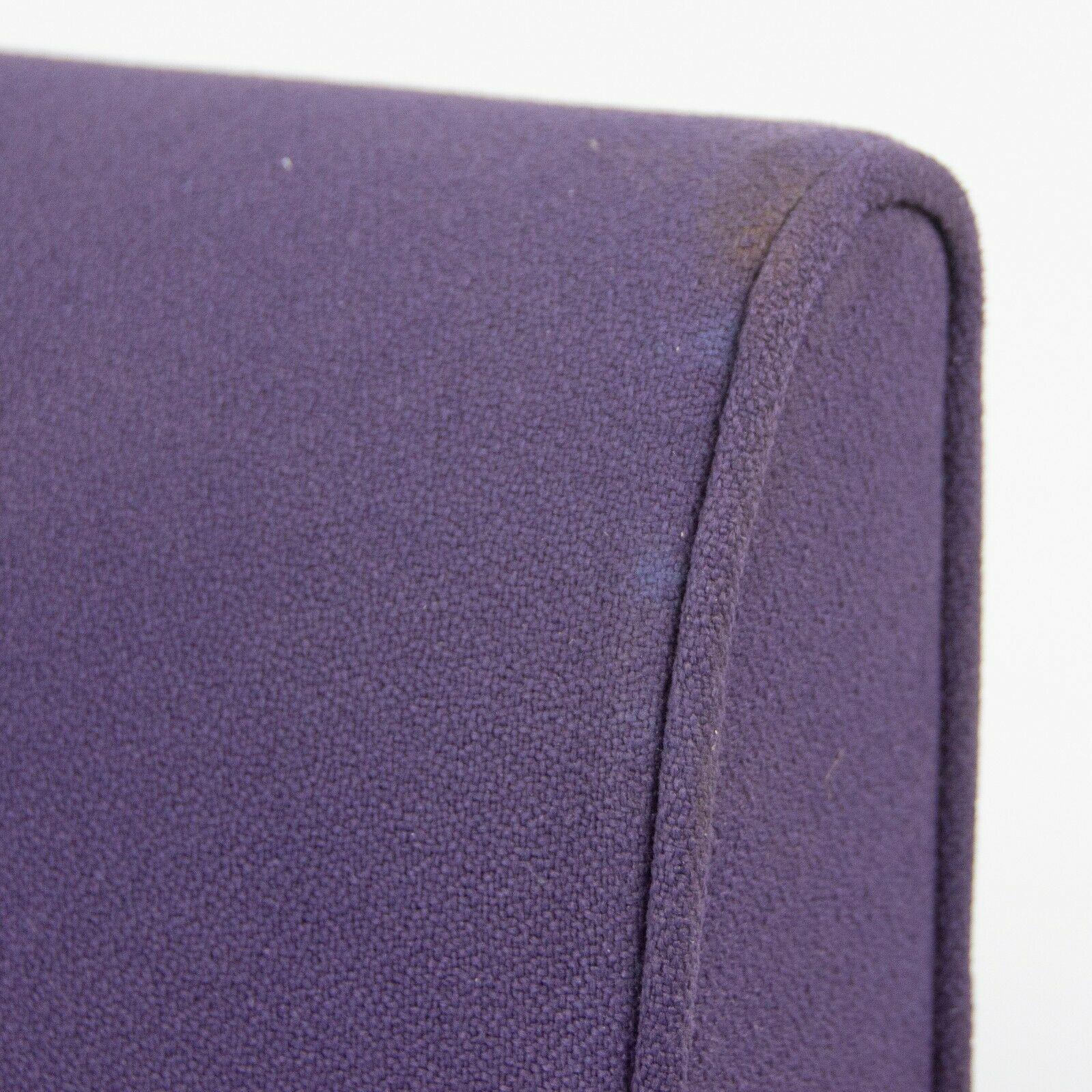 XXIe siècle et contemporain 2006 Herman Miller Ray and Charles Eames Sofa Compact Purple Fabric Upholstery (Canapé compact en tissu violet) en vente