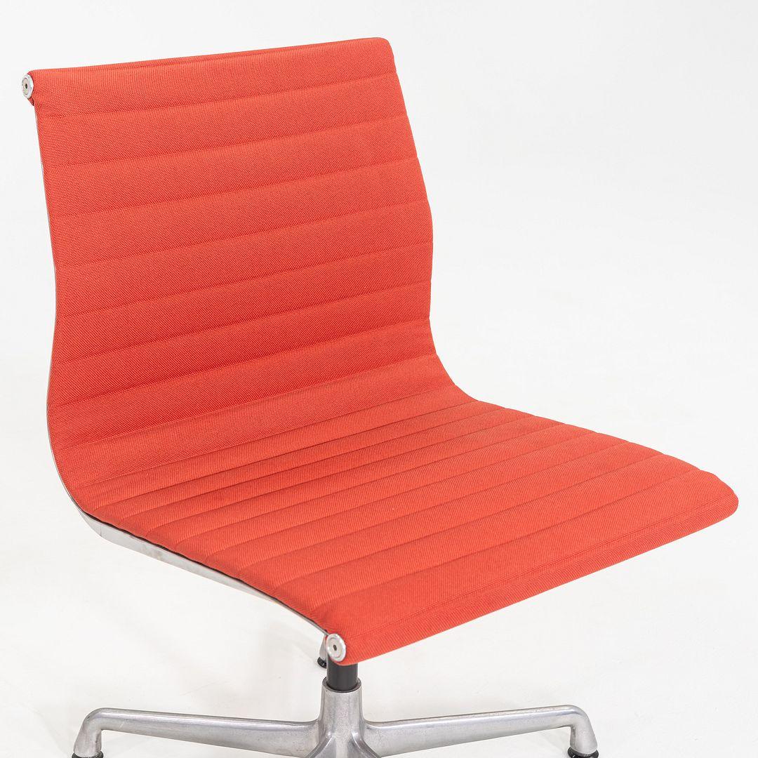 2006 Herman MillerEames Armless Aluminum Group Side / Desk Chair In Red Fabric For Sale 4