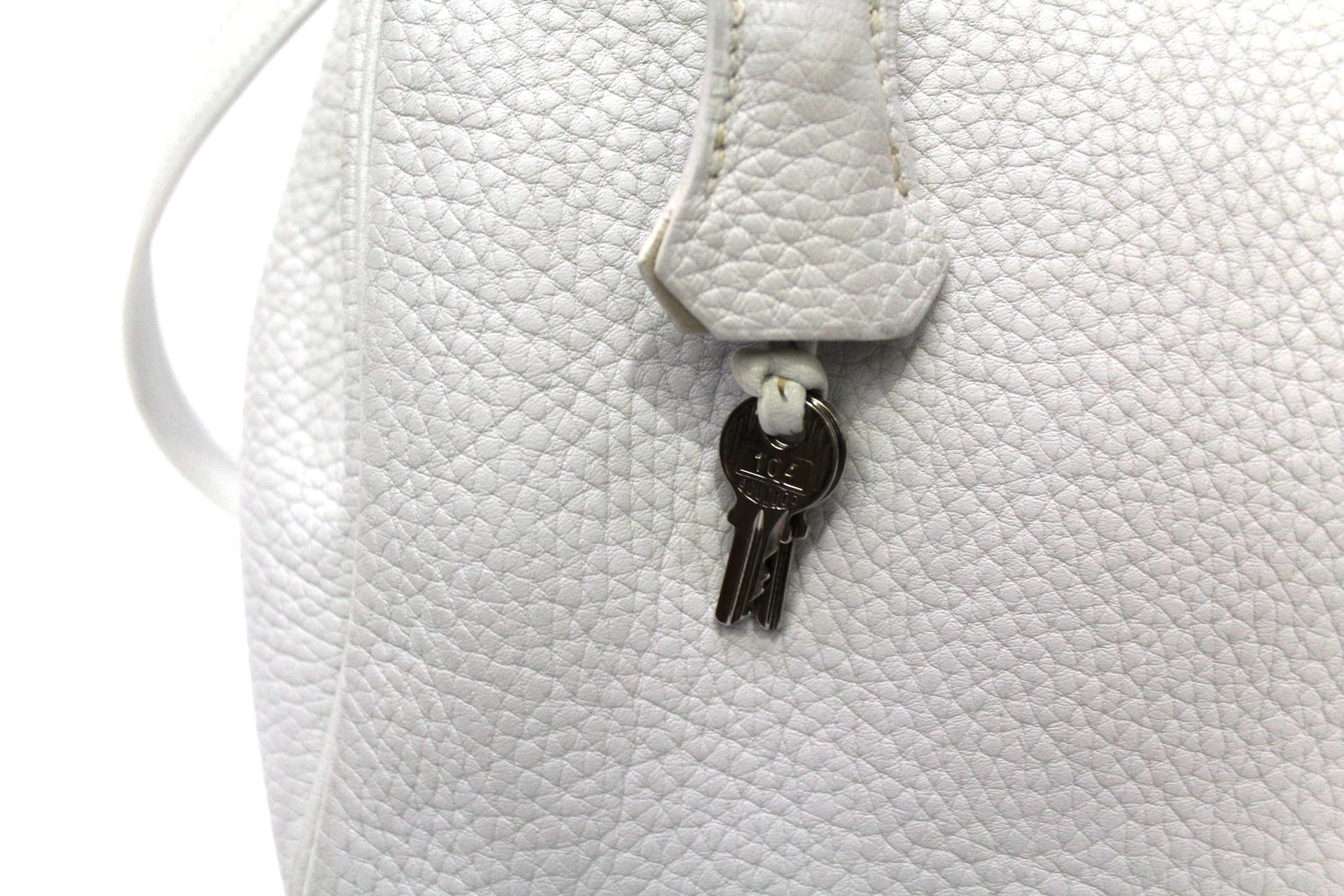 2006 Hermès White Leather Kelly 32 Bag 2