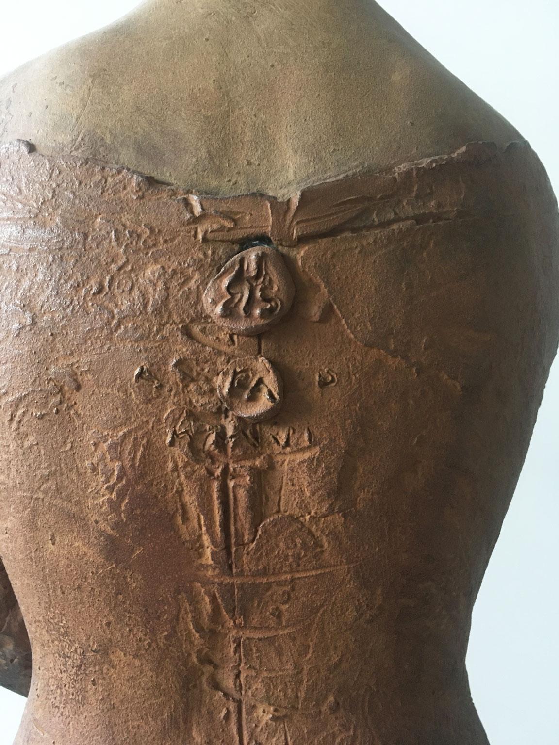Italienische Bronzeskulptur einer Taube Vai von Ugo Riva, 2006 im Angebot 7