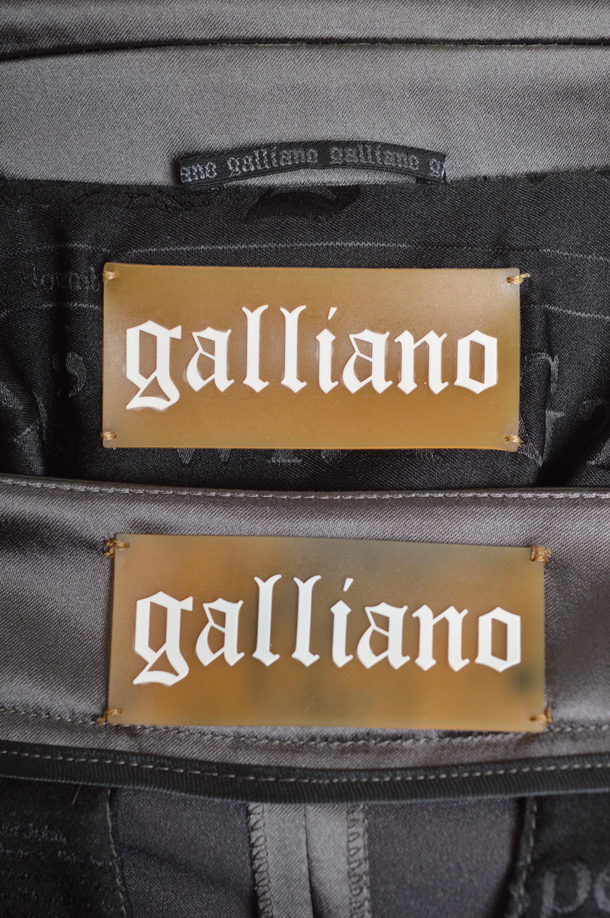 2006 John Galliano Vintage Gun Metal Grey Satin School Blazer & Rock Set Anzug im Angebot 14