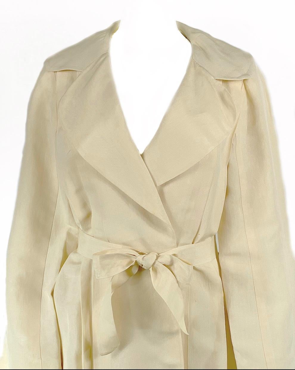 2006 LANVIN Cream/ Ivory Linen Coat Size 40 In Good Condition For Sale In Beverly Hills, CA