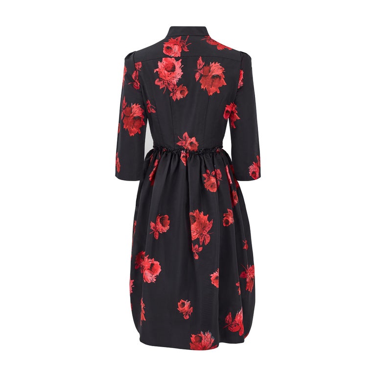 2006 Prada Runway Documented Black Silk and Red Rose Print Dress For Sale  at 1stDibs