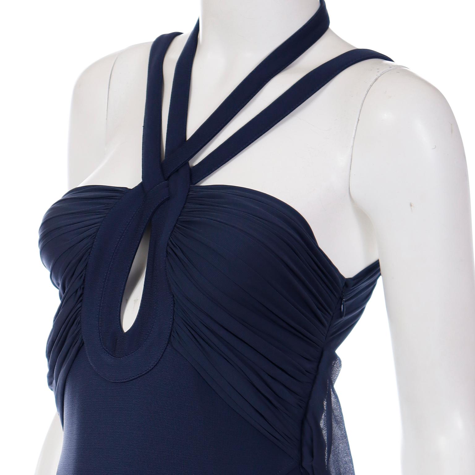 2006 Versace Blue Strappy Keyhole Runway Evening Dress avec découpes  en vente 4