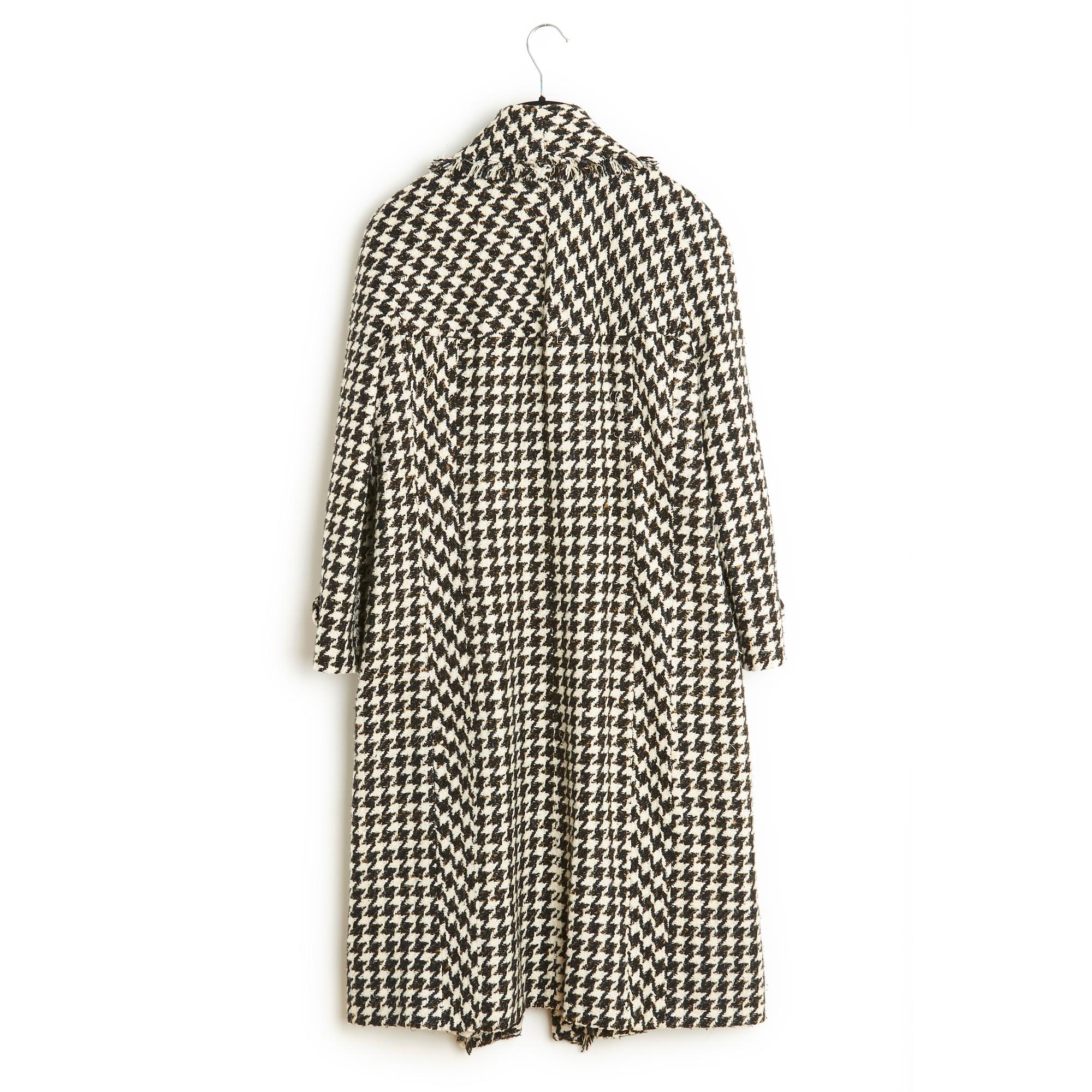 2006SS Chanel Black White Silk Tweed Coat FR38 For Sale 3