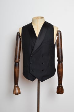 2007 Alexander McQueen Mens Double Breasted Black Tailored suit Waist Coat