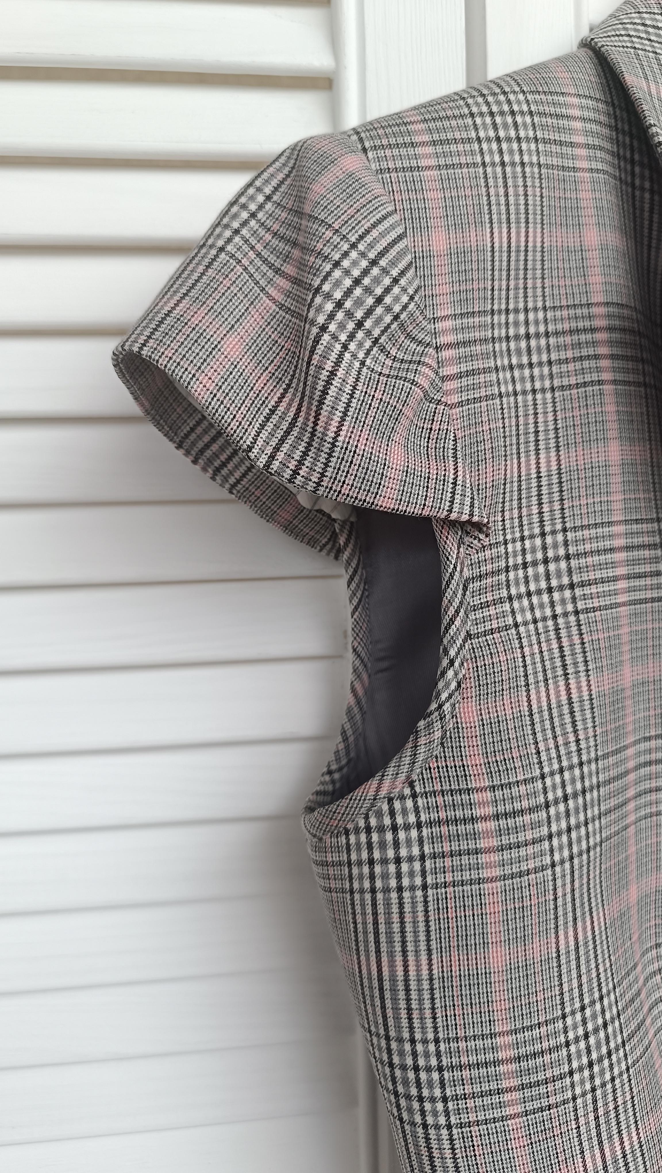 2007 Alexander McQueen Prinz von Wales 2007 graue Wollweste Grau im Angebot 7