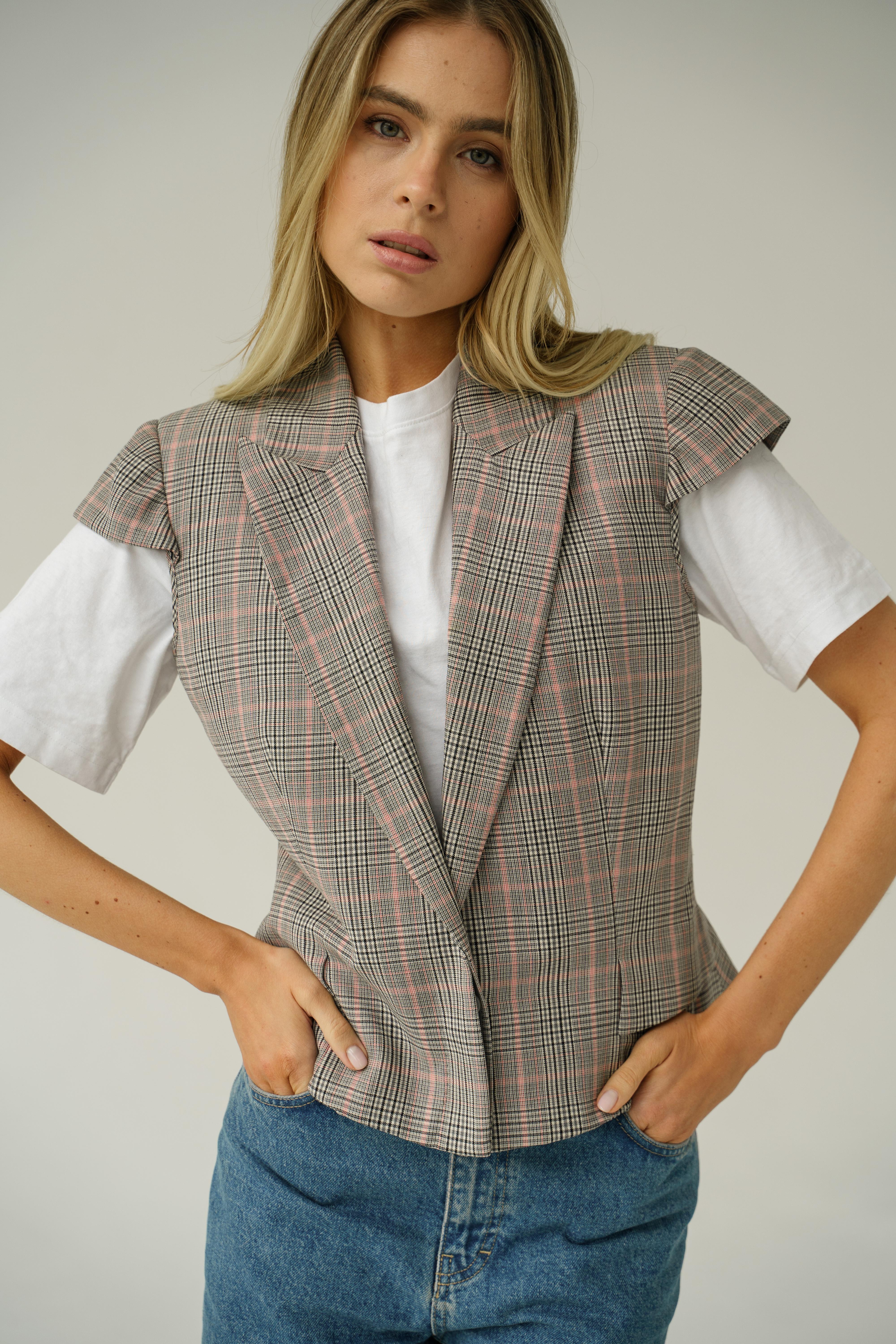 2007 Alexander McQueen Prinz von Wales 2007 graue Wollweste Grau im Zustand „Hervorragend“ im Angebot in Алматинский Почтамт, KZ