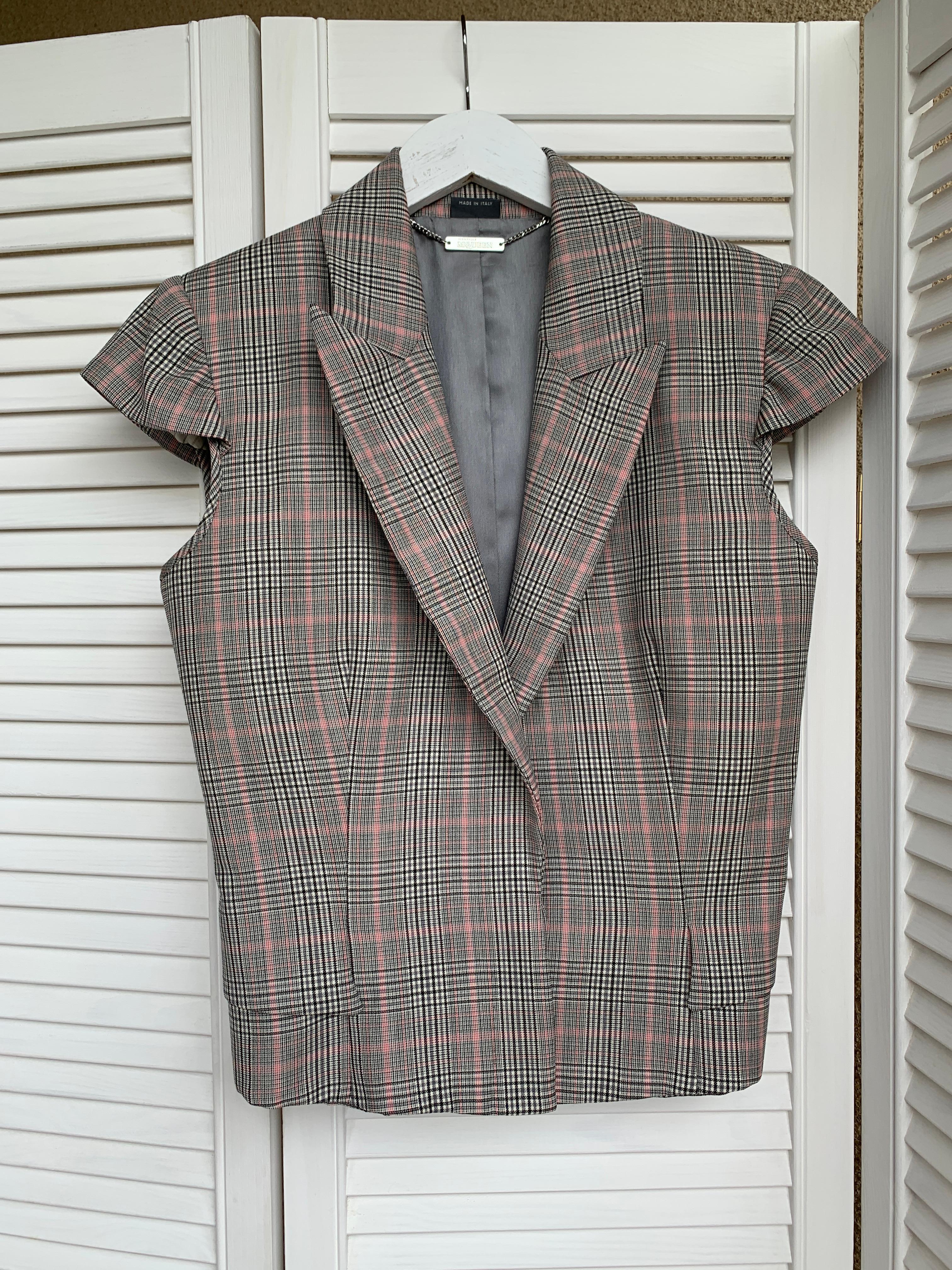 2007 Alexander McQueen Prinz von Wales 2007 graue Wollweste Grau im Angebot 4