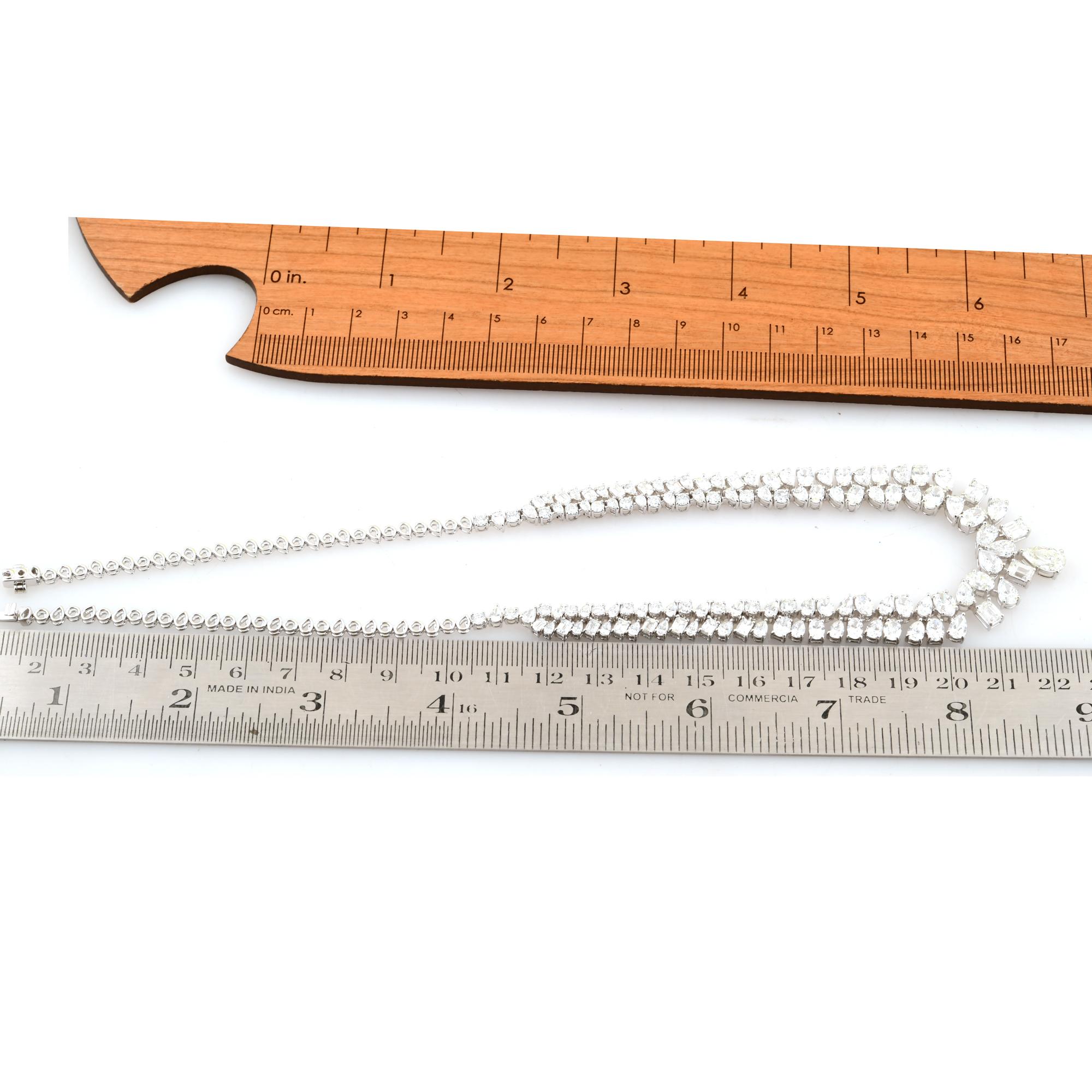 20,07 Carati SI Chiarezza HI Colore Collana di diamanti a forma multipla in oro bianco 14 carati In condizioni Nuovo in vendita a Diera, Dubai