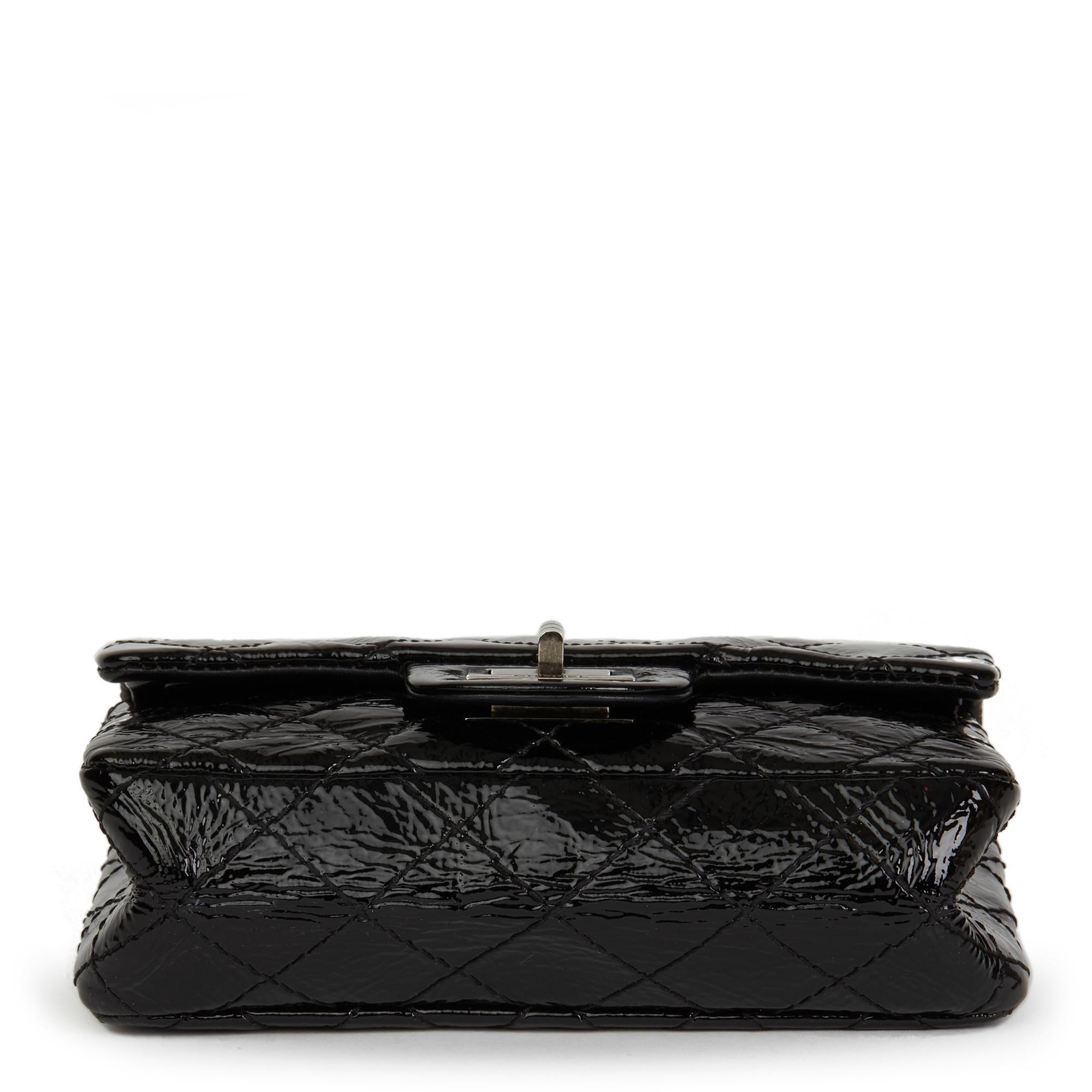 2007 Chanel Black Quilted Aged Patent Leather 2.55 Reissue Clutch 1