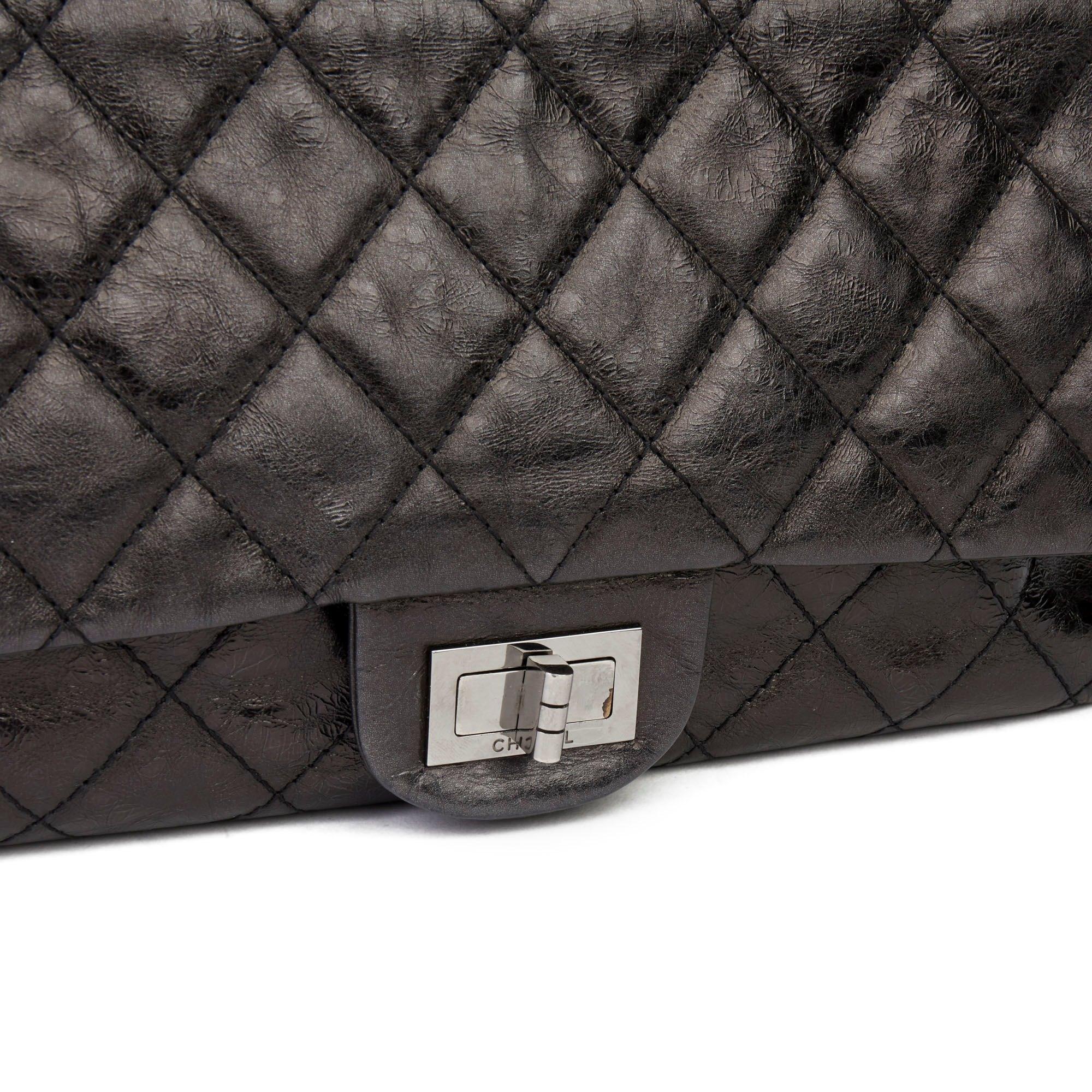 2007 Chanel Black Quilted Metallic Aged Calfskin 2.55 Reissue Double Flap Bag In Good Condition In Bishop's Stortford, Hertfordshire