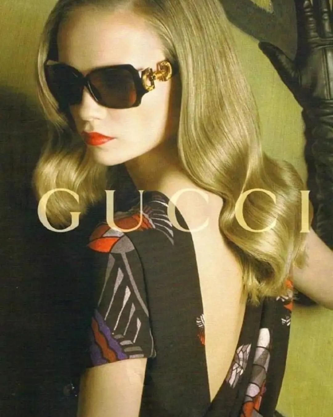 2007 Gucci Runway Art Deco Print Dress with Crystal Appliqué For Sale 3