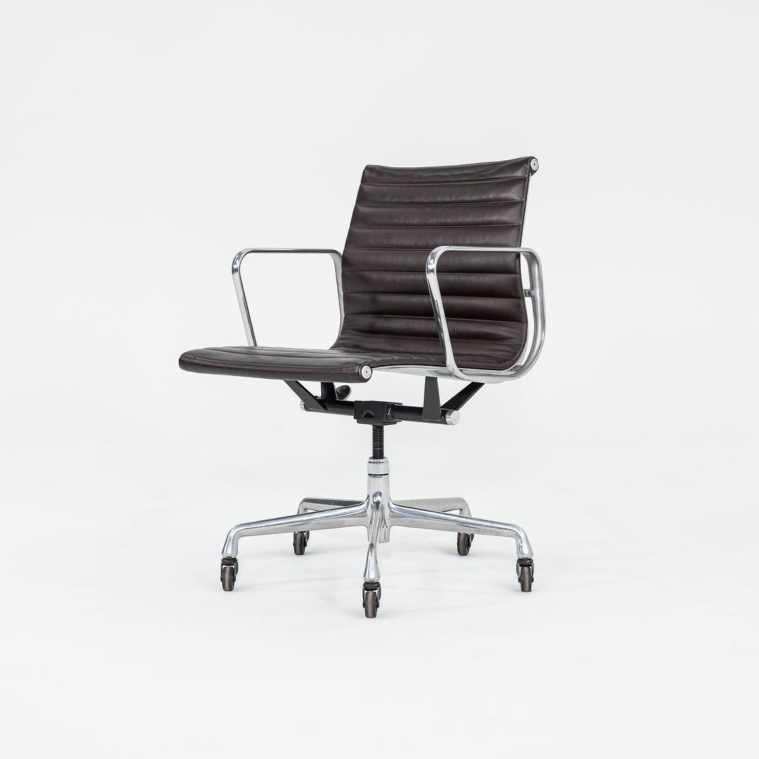 2007 Herman Milles Eames Aluminum Group Management Desk Chair in Brown Leather For Sale 2