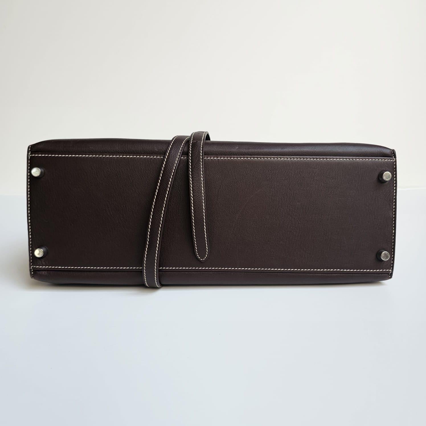 Women's or Men's 2007 Hermes Choco Swift Kelly Flat 35 Bag
