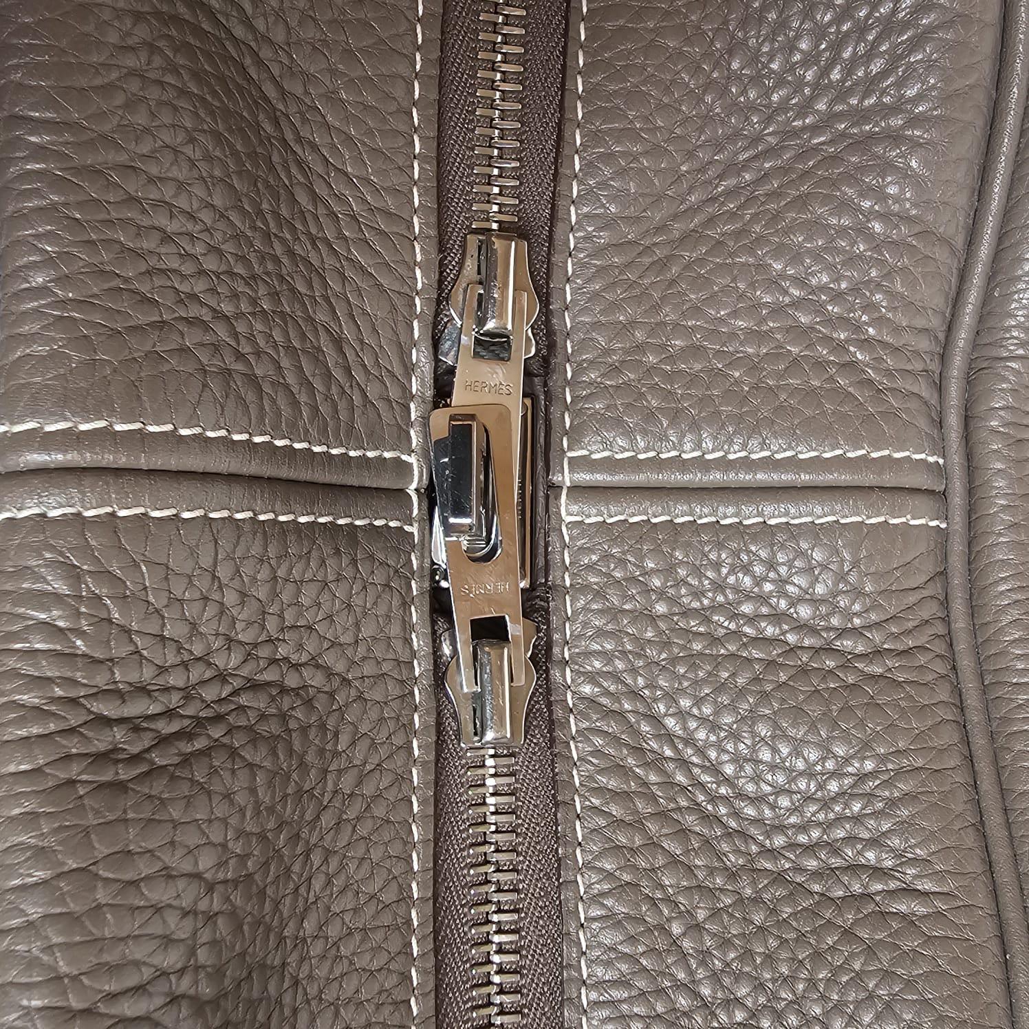 2007 Hermes Etoupe Clemence Victoria 35 Bag 9