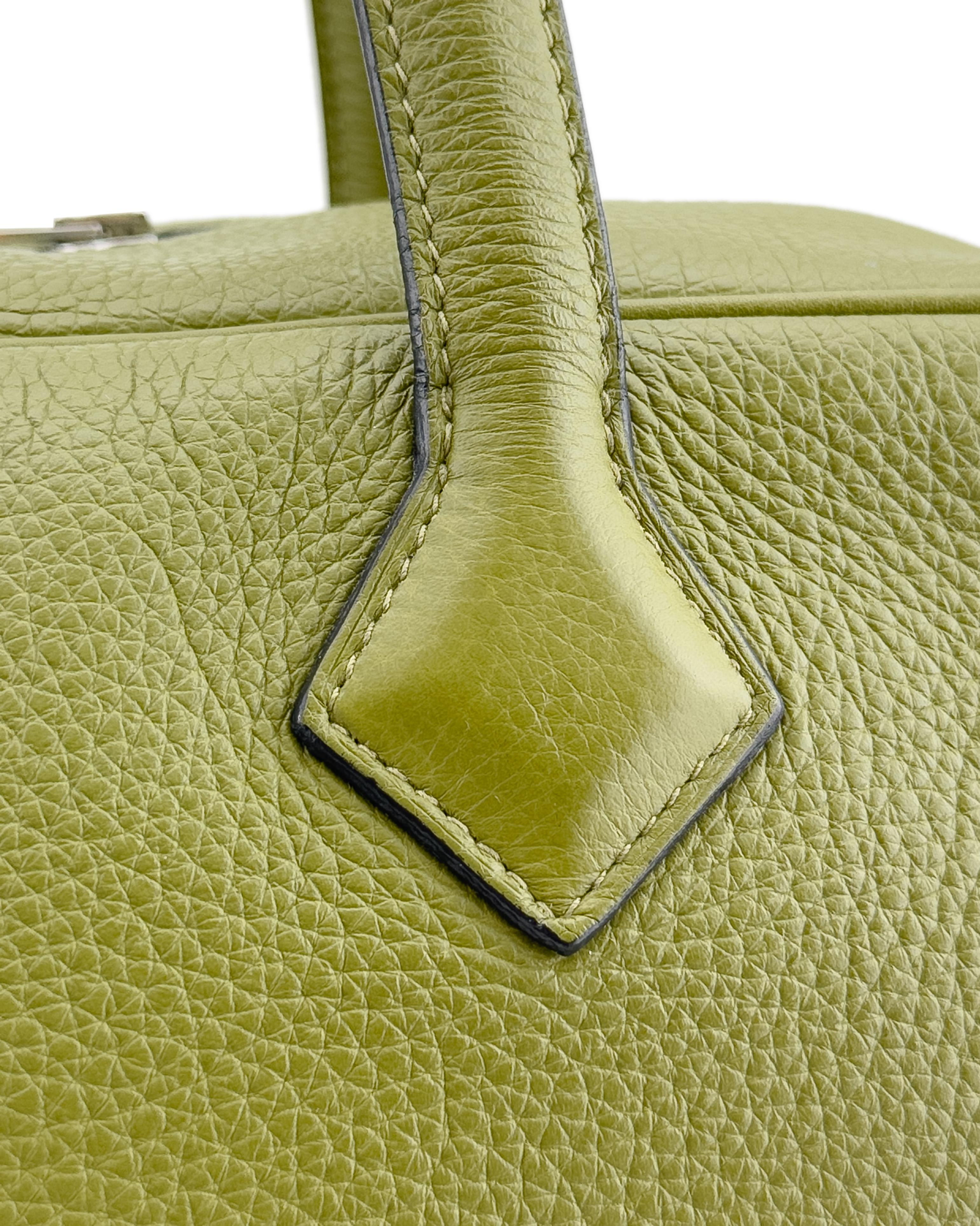 2007 Hermes Taurillon Clemence Victoria II 35cm in Vert Anis in vendita 2