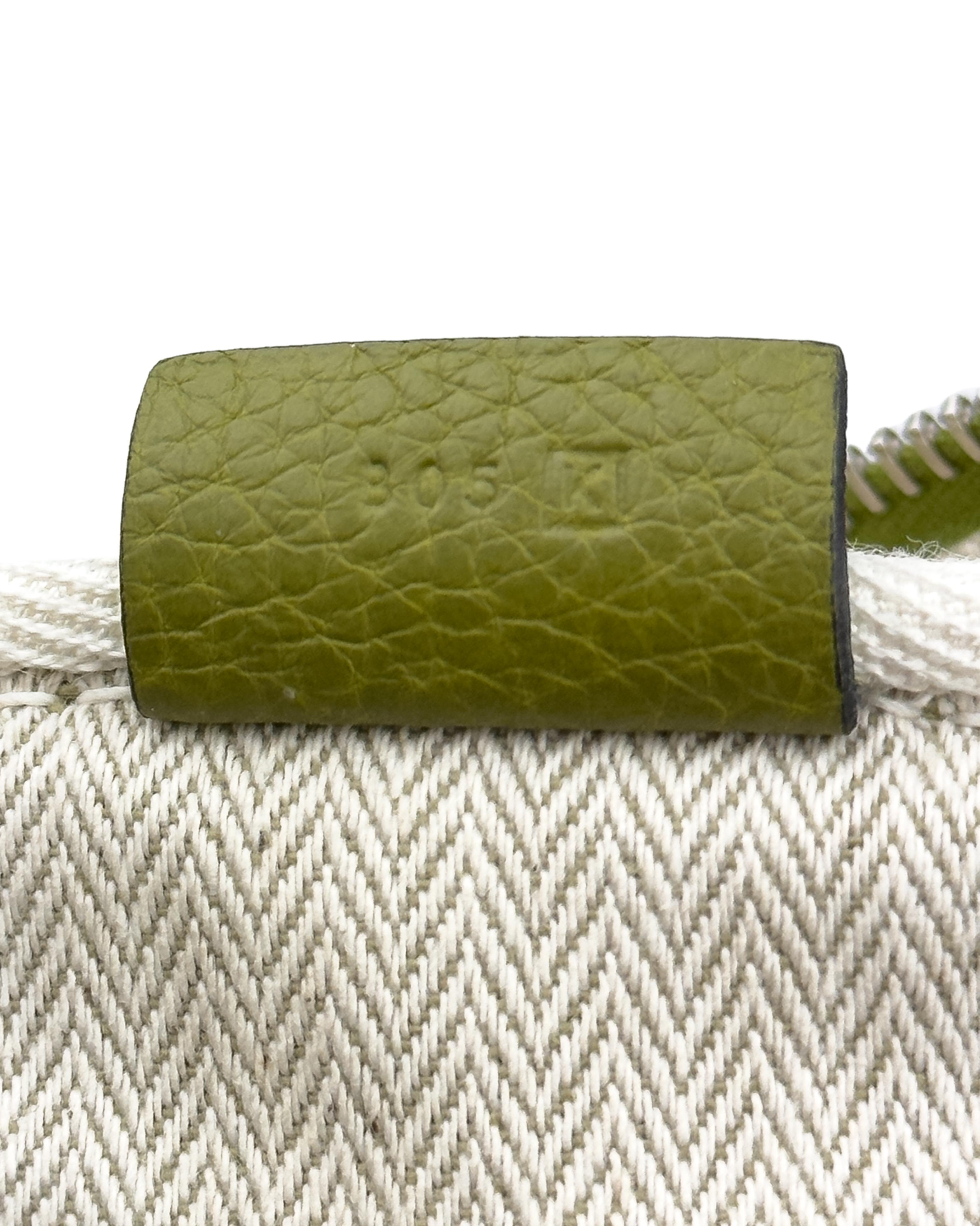 2007 Hermes Taurillon Clemence Victoria II 35cm in Vert Anis in vendita 4