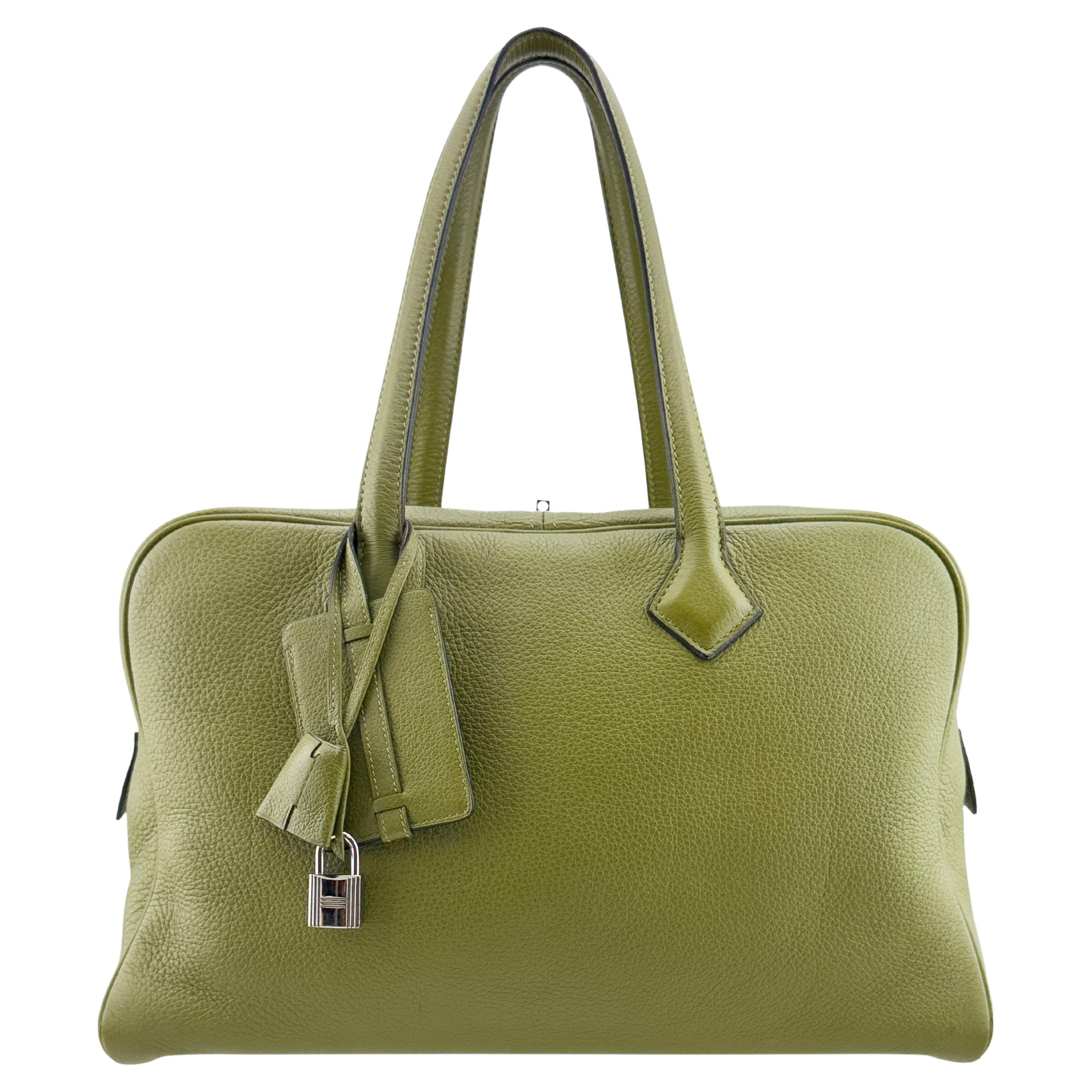 2007 Hermes Taurillon Clemence Victoria II 35cm in Vert Anis in vendita