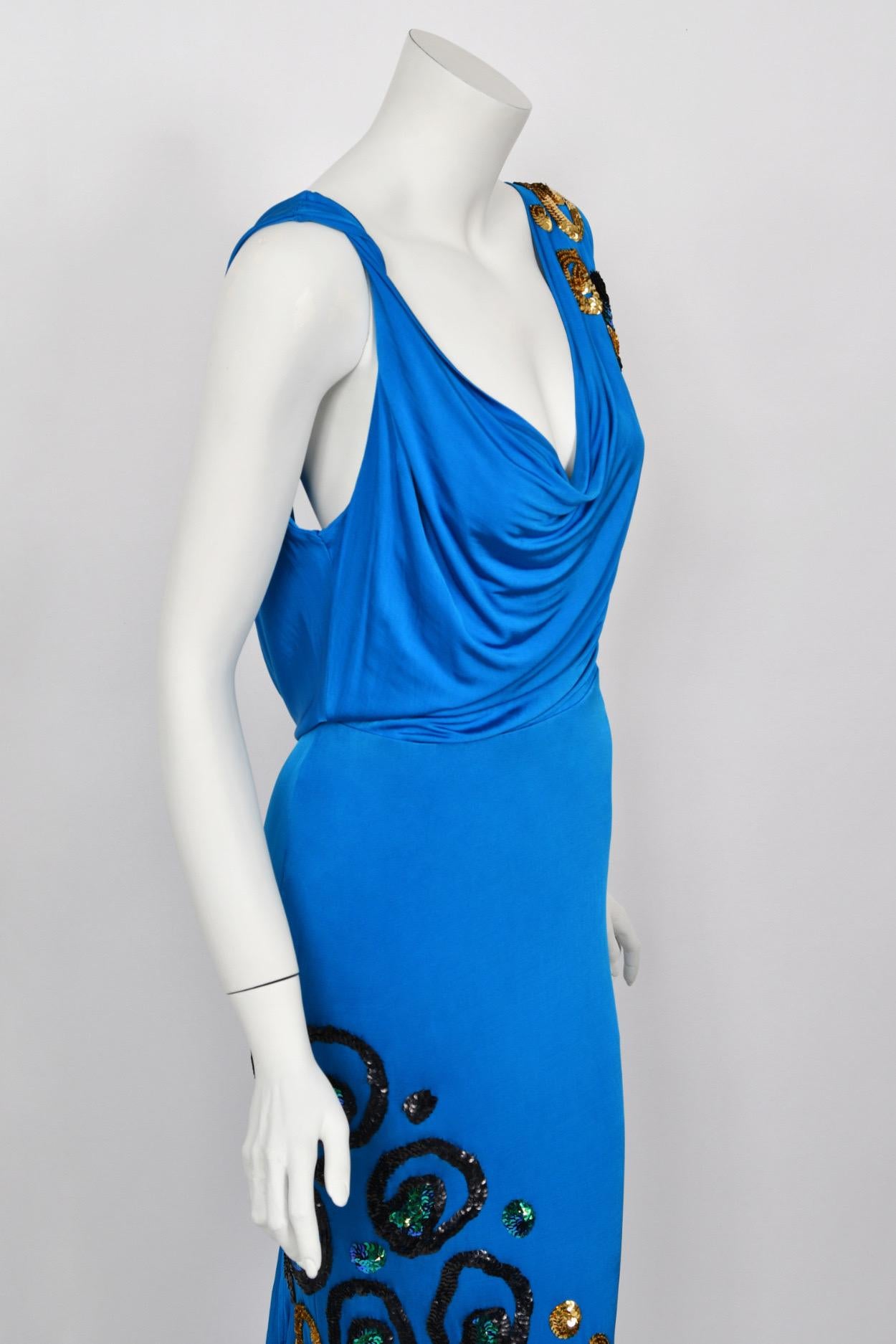 John Galliano - Robe sablier sans dos drapée en viscose bleu océan à sequins, 2007 6