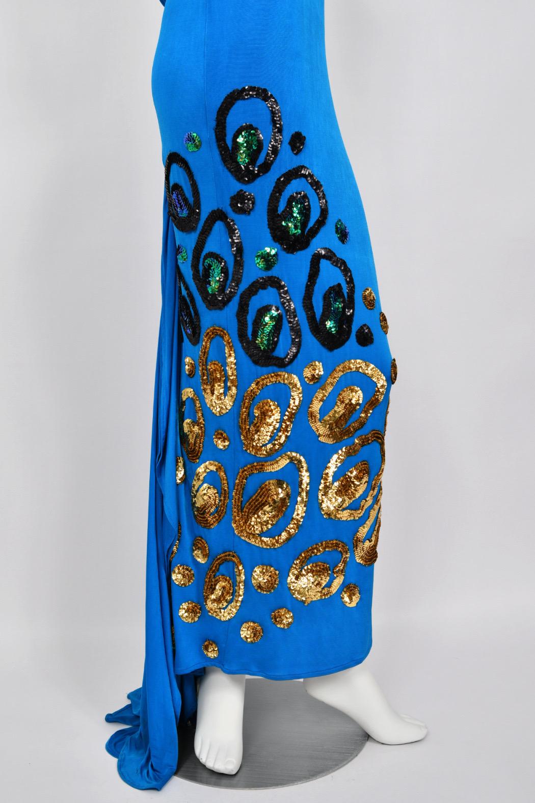 John Galliano - Robe sablier sans dos drapée en viscose bleu océan à sequins, 2007 7