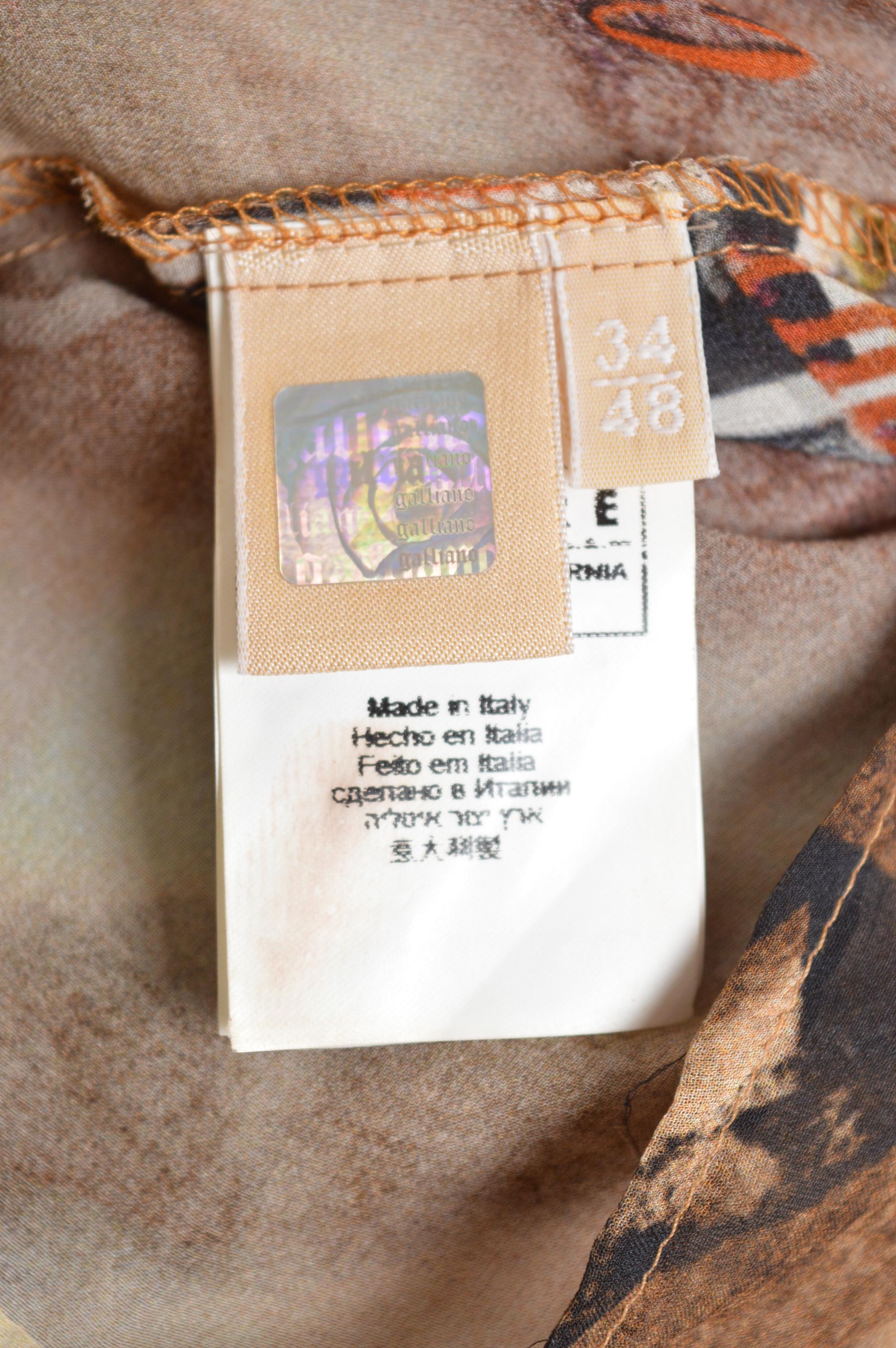 2007 John Galliano Camicia con stampa gazzetta in seta - Camicetta in vendita 8