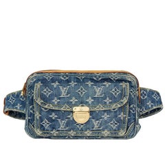 Louis Vuitton White/Blue Monogram Canvas Chapman Brothers Reverso Belt Size  85cm For Sale at 1stDibs